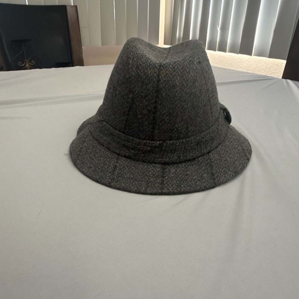 Vintage Grey Wool Tweed Trilby Fedora Hat with Feather Detail